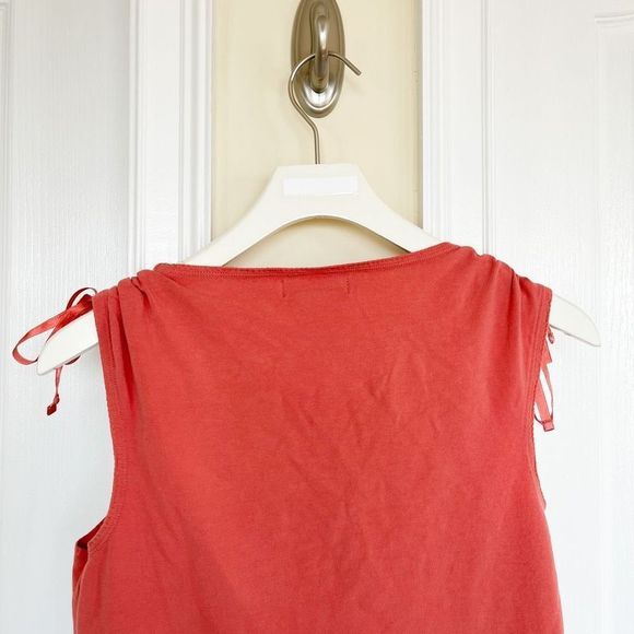 Banana Republic Size Small Sleeveless Heart Shaped Neck Top in Corral with Bow T - Picture 6 of 8